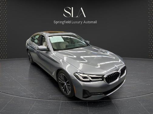 Skyscraper Gray Metallic 2023 BMW 540 i xDrive