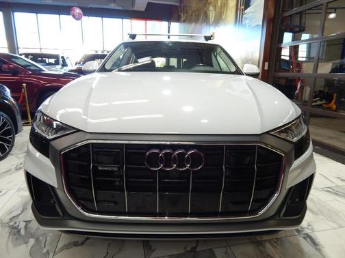 2023 Audi Q8 55 Premium Plus