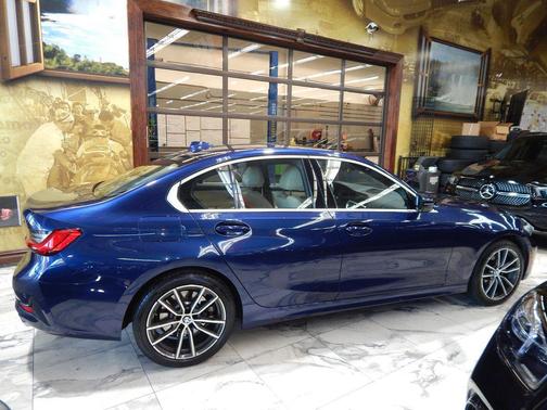 2019 BMW 330 xDrive