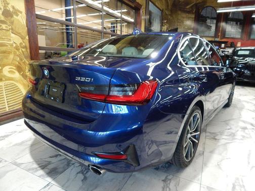 2019 BMW 330 xDrive