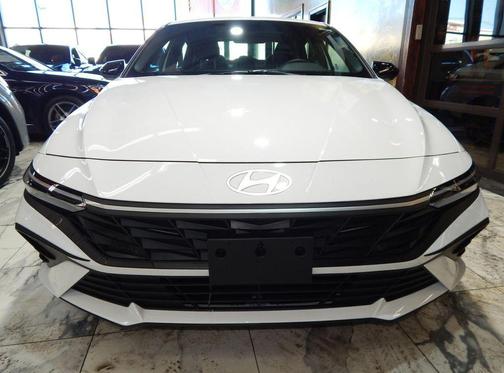 2025 Hyundai ELANTRA Sport