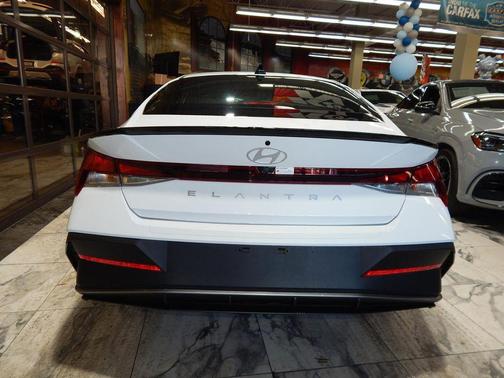 2025 Hyundai ELANTRA Sport
