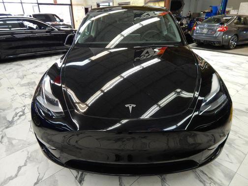 2022 Tesla Model Y Performance Dual Motor All-Wheel Drive