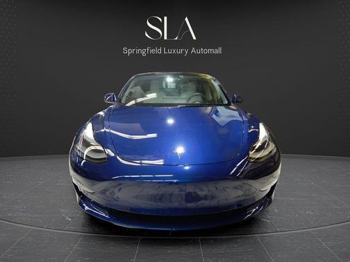 Deep Blue Metallic 2022 Tesla Model 3 Long Range