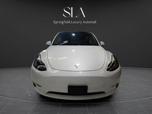 Pearl White Multi-Coat 2023 Tesla Model Y Performance Dual Motor All-Wheel Drive