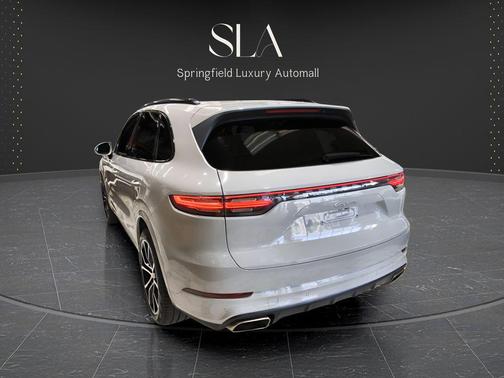 White 2020 Porsche Cayenne Cayenne