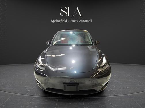 2025 Tesla Model Y Long Range Dual Motor All-Wheel Drive