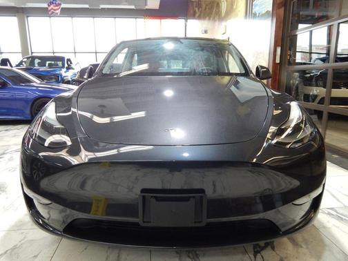 2025 Tesla Model Y Long Range Dual Motor All-Wheel Drive