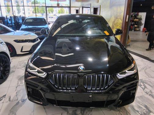 Black Sapphire Metallic 2022 BMW X6 xDrive40i