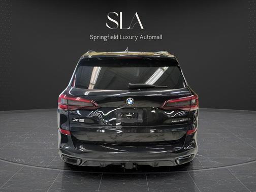 Black 2021 BMW X5 xDrive40i