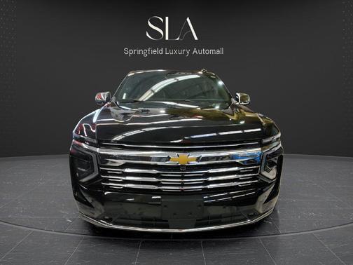 Black 2025 Chevrolet Suburban Premier