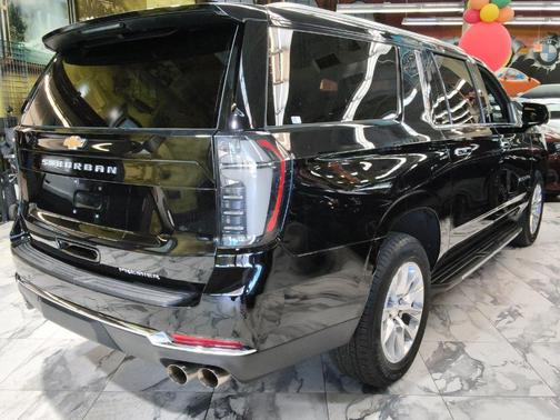 Black 2025 Chevrolet Suburban Premier