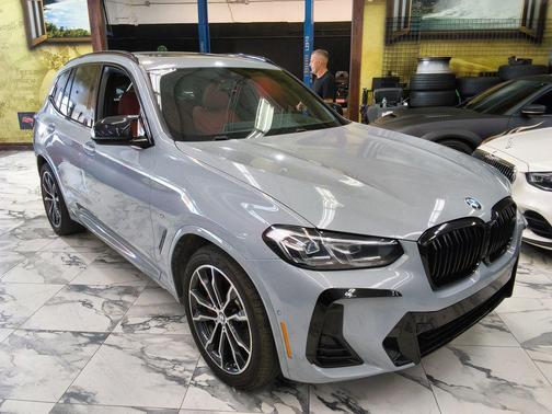 Gray 2022 BMW X3 M40i