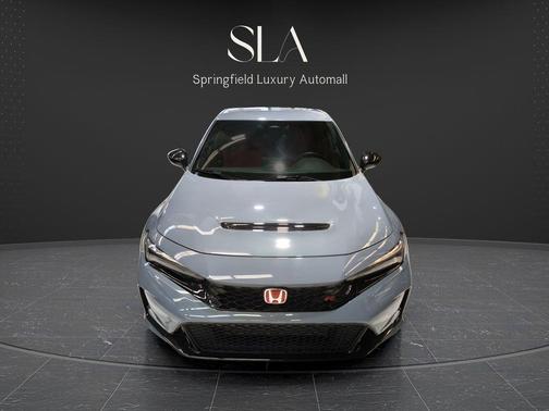 Sonic Gray Pearl 2024 Honda Civic Type R