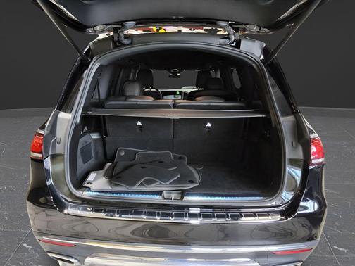 Black 2022 Mercedes-Benz GLS 450 4MATIC