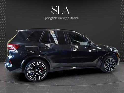 Black Sapphire Metallic 2022 BMW X5 M Base