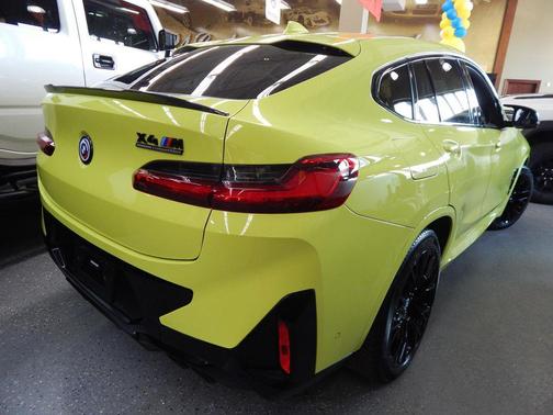 Black Sapphire Metallic 2024 BMW X4 M AWD