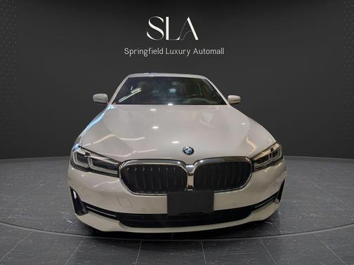 Mineral White Metallic 2023 BMW 530 i xDrive