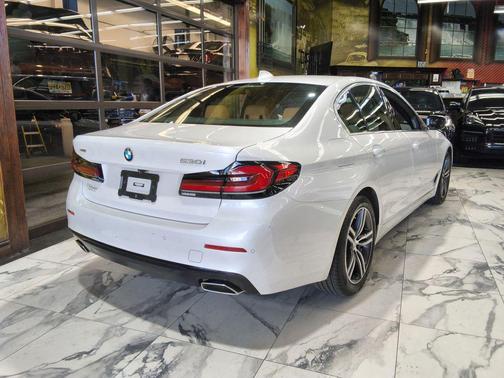 2023 BMW 530 i xDrive
