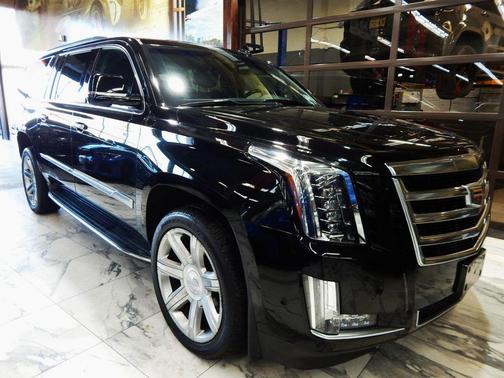 2019 Cadillac Escalade ESV Luxury