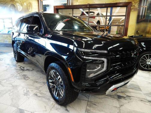 2025 Chevrolet Suburban 4WD Z71