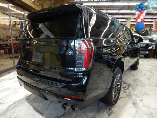 2025 Chevrolet Suburban 4WD Z71