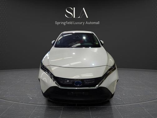 Blizzard Pearl 2022 Toyota Venza LE