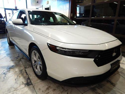 2025 Honda Accord LX 1.5T