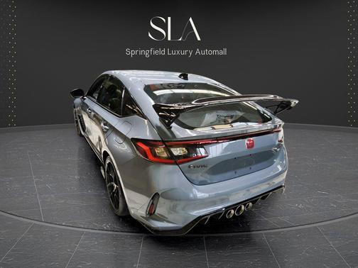 Sonic Gray Pearl 2024 Honda Civic Type R