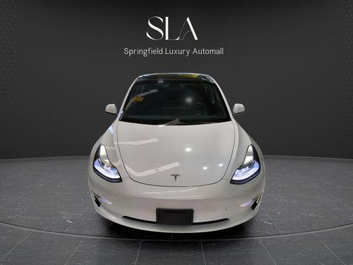 Pearl White Multi-Coat 2022 Tesla Model 3 Long Range