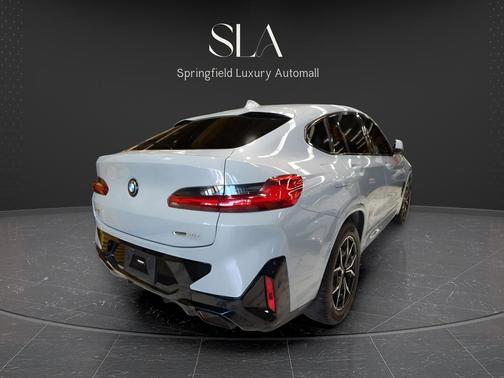 2023 BMW X4 xDrive30i