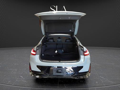 Alpine White 2023 BMW X4 xDrive30i