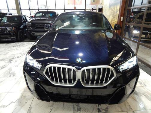 2025 BMW X6 xDrive40i
