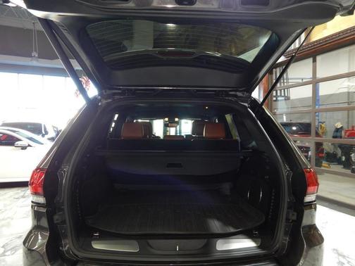 2021 Jeep Grand Cherokee SRT