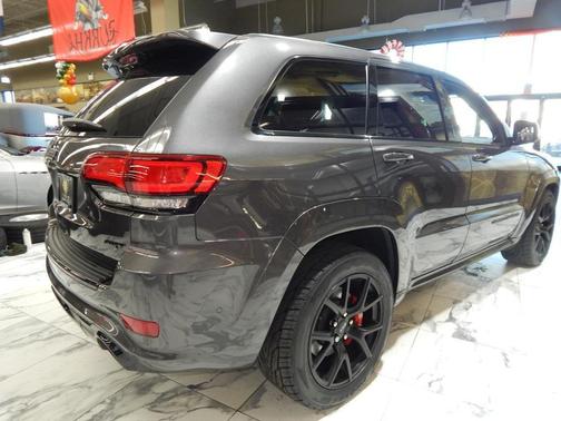 2021 Jeep Grand Cherokee SRT