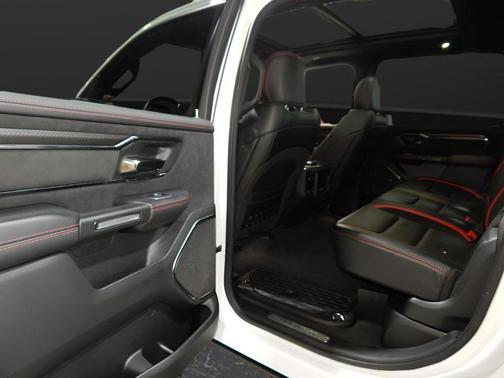 Diamond Black Crystal Pearlcoat 2024 RAM 1500 TRX