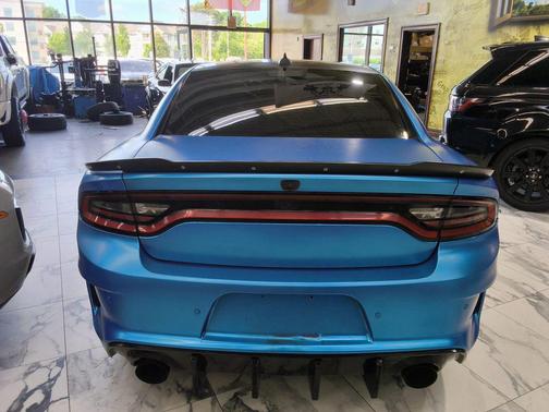 Pitch Black Clearcoat 2021 Dodge Charger R/T Scat Pack