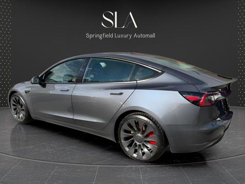 2023 Tesla Model 3 Performance
