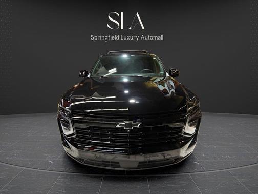 Black 2025 Chevrolet Suburban RST