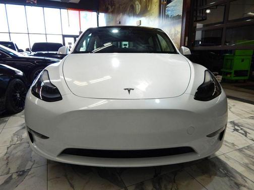 2023 Tesla Model Y Long Range Dual Motor All-Wheel Drive