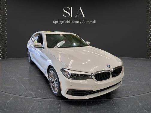 Alpine White 2019 BMW 530 xDrive
