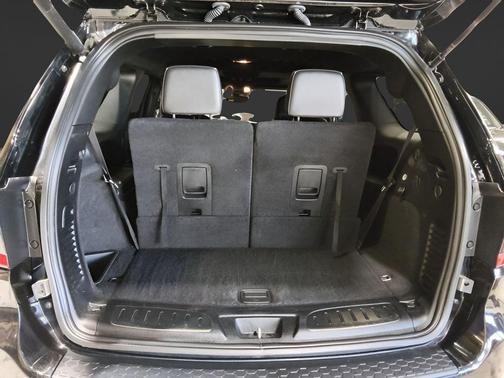 DB Black Crystal Clearcoat 2022 Dodge Durango SRT 392