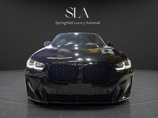 Black 2024 BMW X4 xDrive30i
