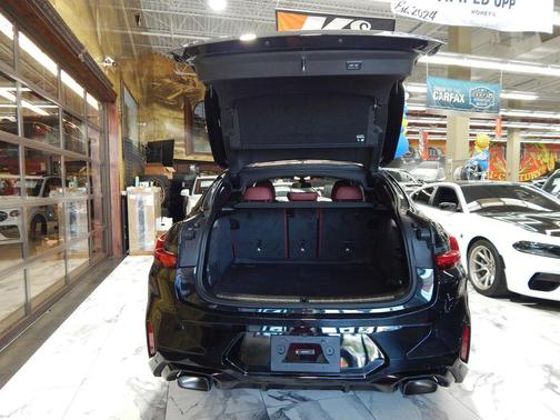 Black 2024 BMW X4 xDrive30i