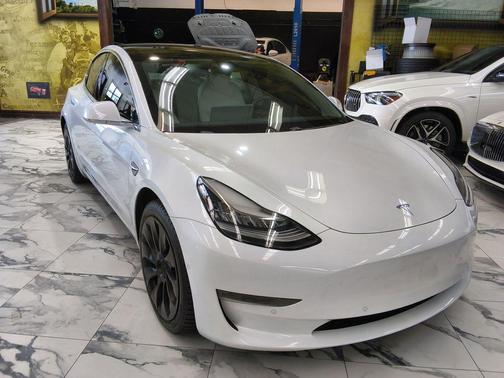 Pearl White Multi-Coat 2020 Tesla Model 3 Long Range
