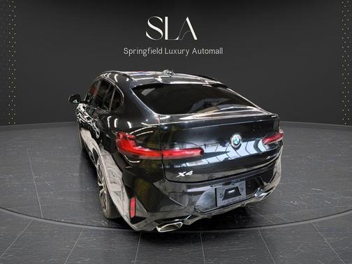 Black 2022 BMW X4 xDrive30i