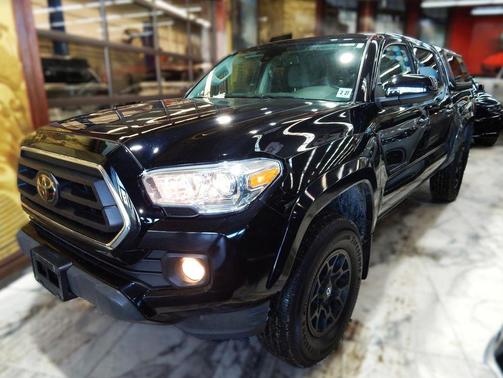 2022 Toyota Tacoma SR5