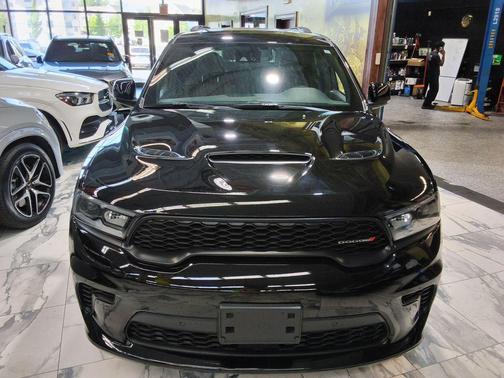 DB Black Crystal Clearcoat 2024 Dodge Durango R/T