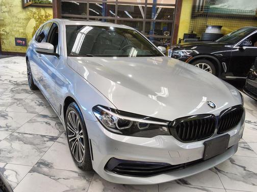 Glacier Silver Metallic 2019 BMW 540 xDrive