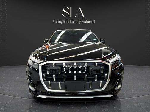 Mythos Black Metallic 2025 Audi Q7 55 Premium Plus